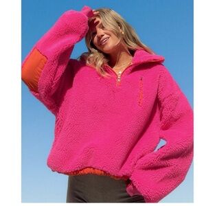 Starfit Fleece Fuzzy quarter zip jacket Hoodie Sweatshirt size S/M never worn